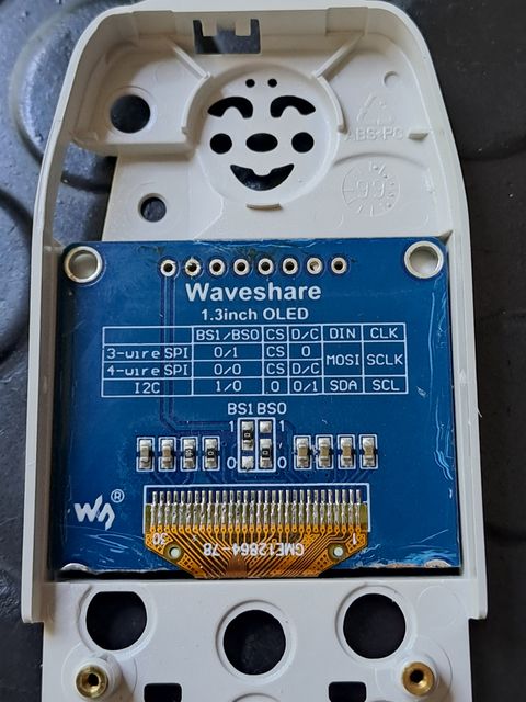 Waveshare 1.3inch OLED in inner B cover.